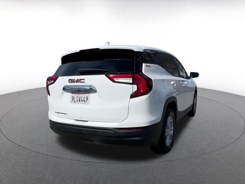 Used 2024 GMC Terrain SLE image 14