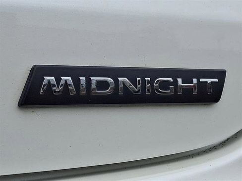 Certified 2024 Nissan Murano SV w/ SV Midnight Edition Package AWD/4WD image 32