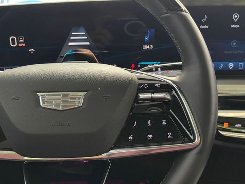 Used 2024 Cadillac Lyriq Sport image 30
