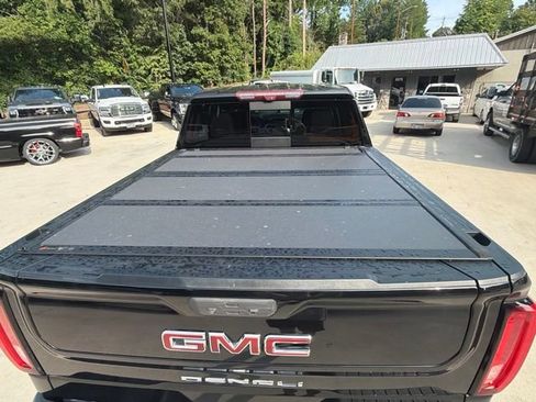 Used 2021 GMC Sierra 1500 Denali w/ Denali Ultimate Package AWD/4WD image 39