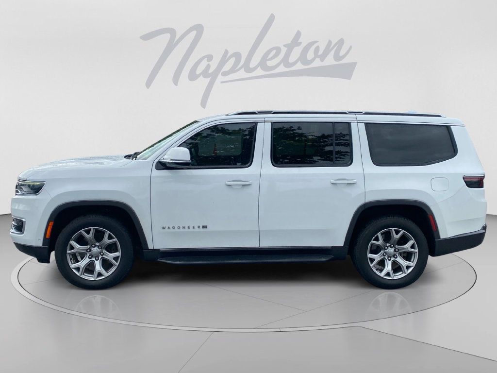 Used 2022 Jeep Wagoneer Series II AWD/4WD image 2