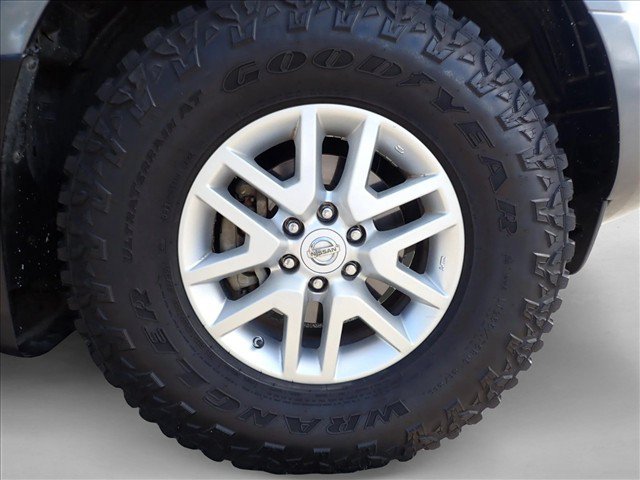 Used 2016 Nissan Frontier SV w/ SV Value Truck Package AWD/4WD image 7