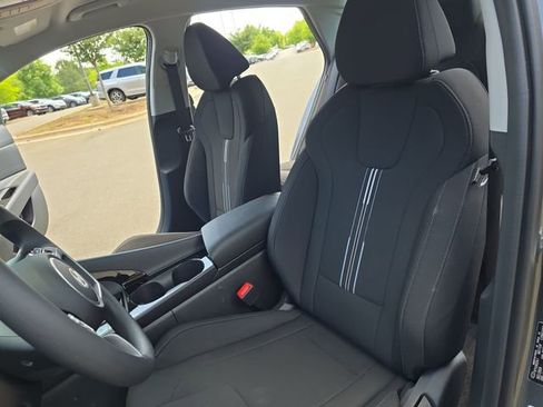 New 2025 Hyundai Elantra Blue image 16