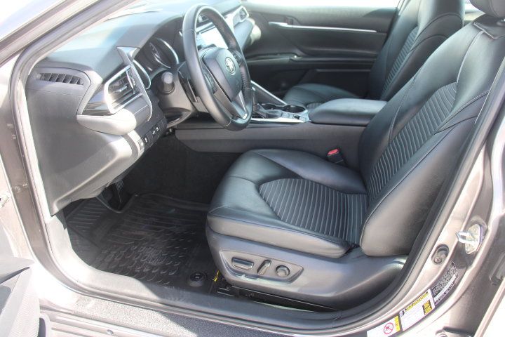 Used 2018 Toyota Camry SE w/ Protection Package (Q2) FWD image 11