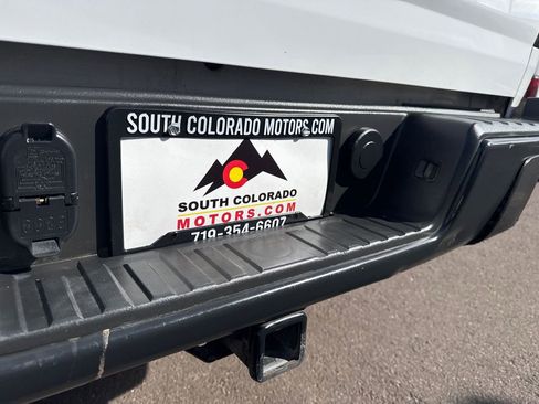 Used 2018 Chevrolet Colorado ZR2 w/ ZR2 Dusk Special Edition image 14