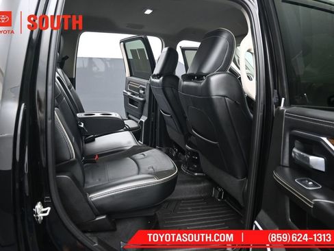 Used 2024 RAM 2500 Laramie AWD/4WD image 30