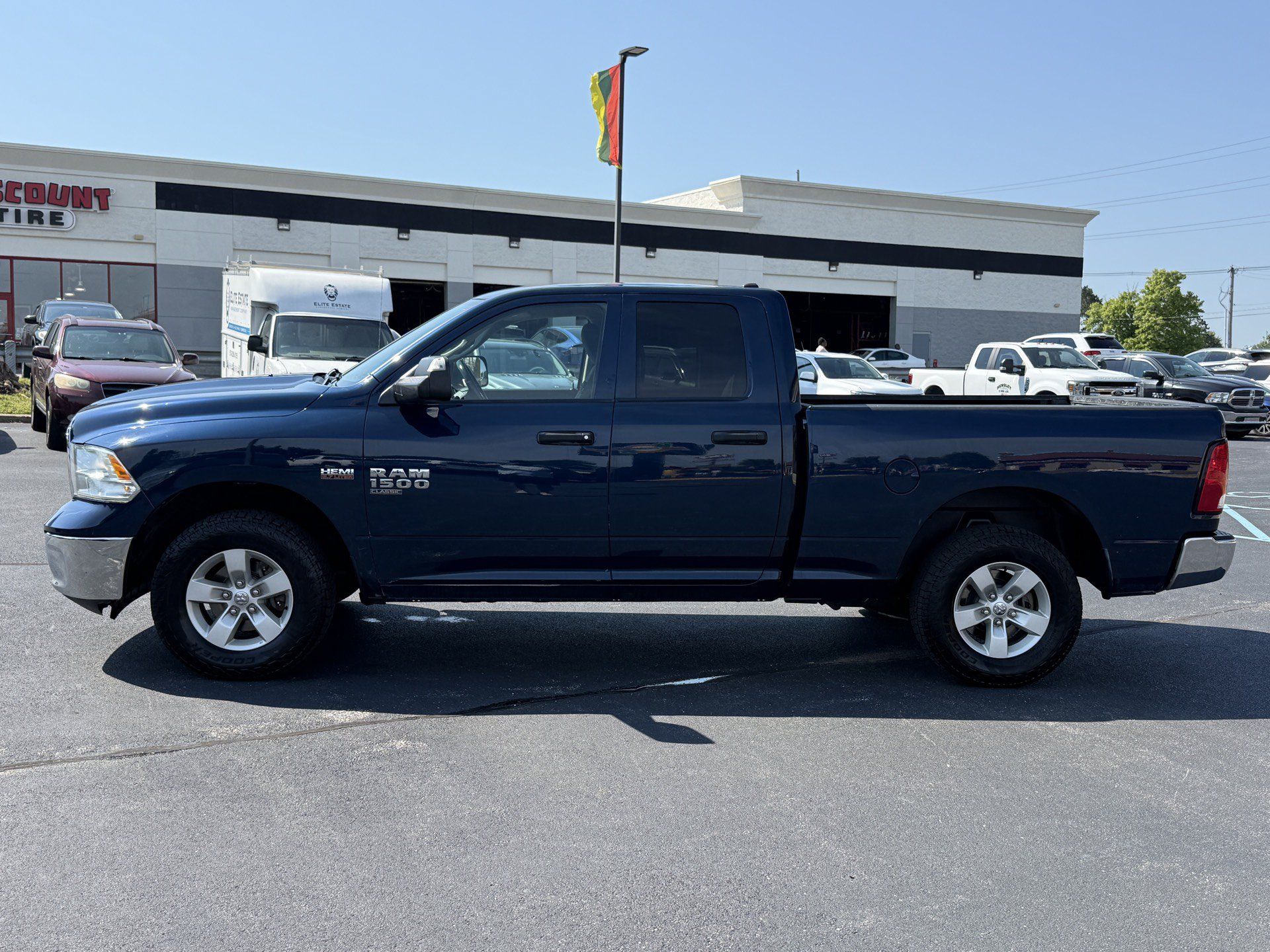 Used 2022 RAM 1500 Tradesman w/ Chrome Plus Package AWD/4WD image 4