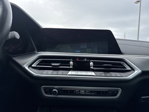 Used 2019 BMW X5 xDrive40i w/ Convenience Package image 28