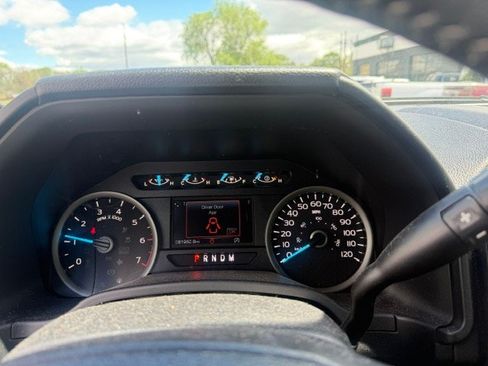 Used 2019 Ford F150 4x4 SuperCrew image 14