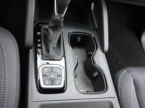 New 2026 Nissan Frontier SV AWD/4WD image 10