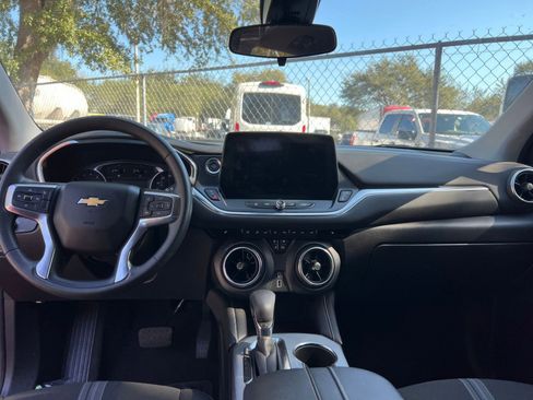 Used 2025 Chevrolet Blazer LT image 27