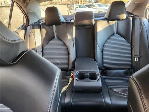 Used 2024 Toyota Camry SE image 16