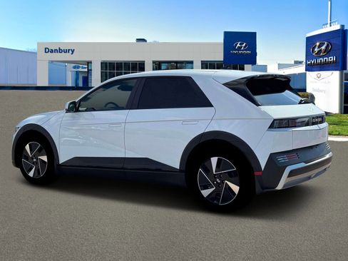 New 2026 Hyundai Ioniq 5 SEL image 4