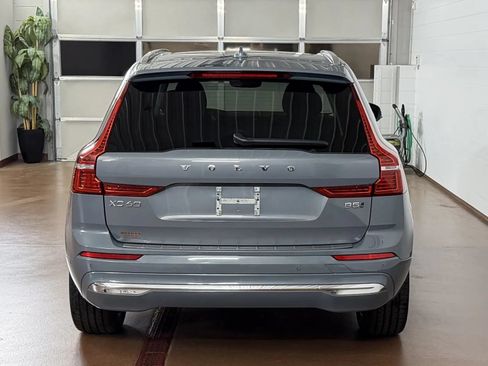 Used 2023 Volvo XC60 B5 Plus AWD/4WD image 5