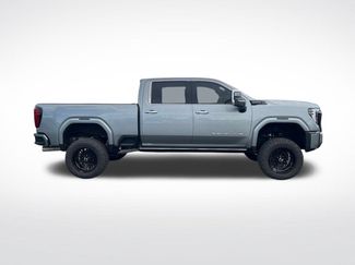 Used 2025 GMC Sierra 2500 Denali Ultimate AWD/4WD video 2