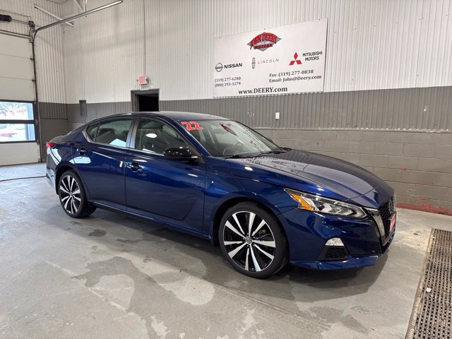 Used 2022 Nissan Altima 2.5 SR AWD/4WD image 1