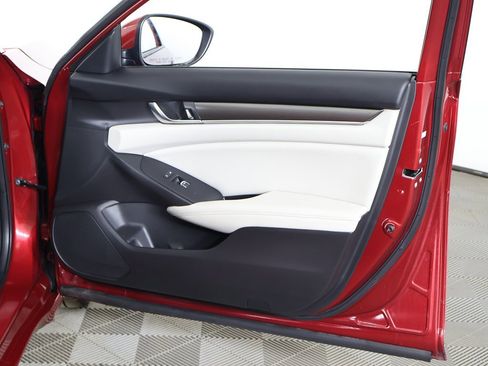 Used 2018 Honda Accord LX image 20