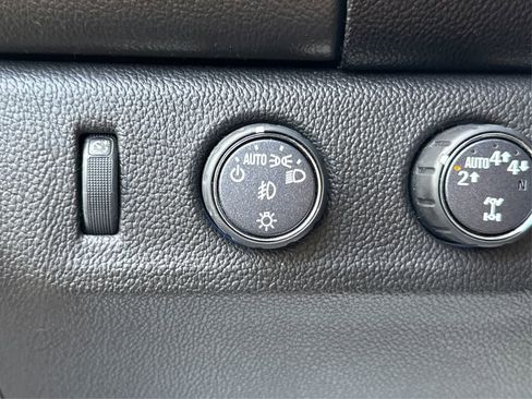 Used 2022 GMC Canyon AT4 image 26