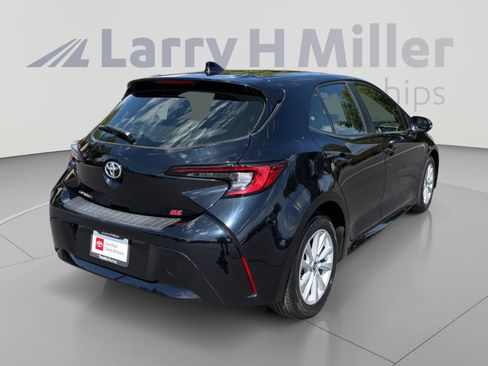 Used 2023 Toyota Corolla SE w/ Carpet Mat Package (TMS) FWD image 5