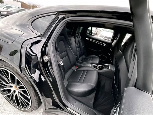 Used 2023 Porsche Panamera Platinum Edition image 18