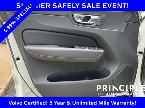 Certified 2023 Volvo XC60 T8 Plus AWD/4WD image 27