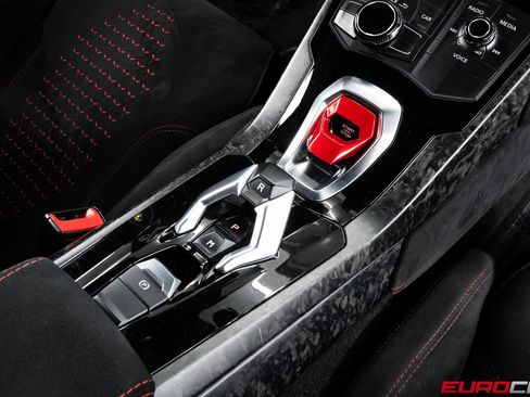 Used 2018 Lamborghini Huracan Performante image 36