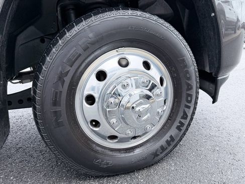 Used 2023 RAM 3500 Limited image 35