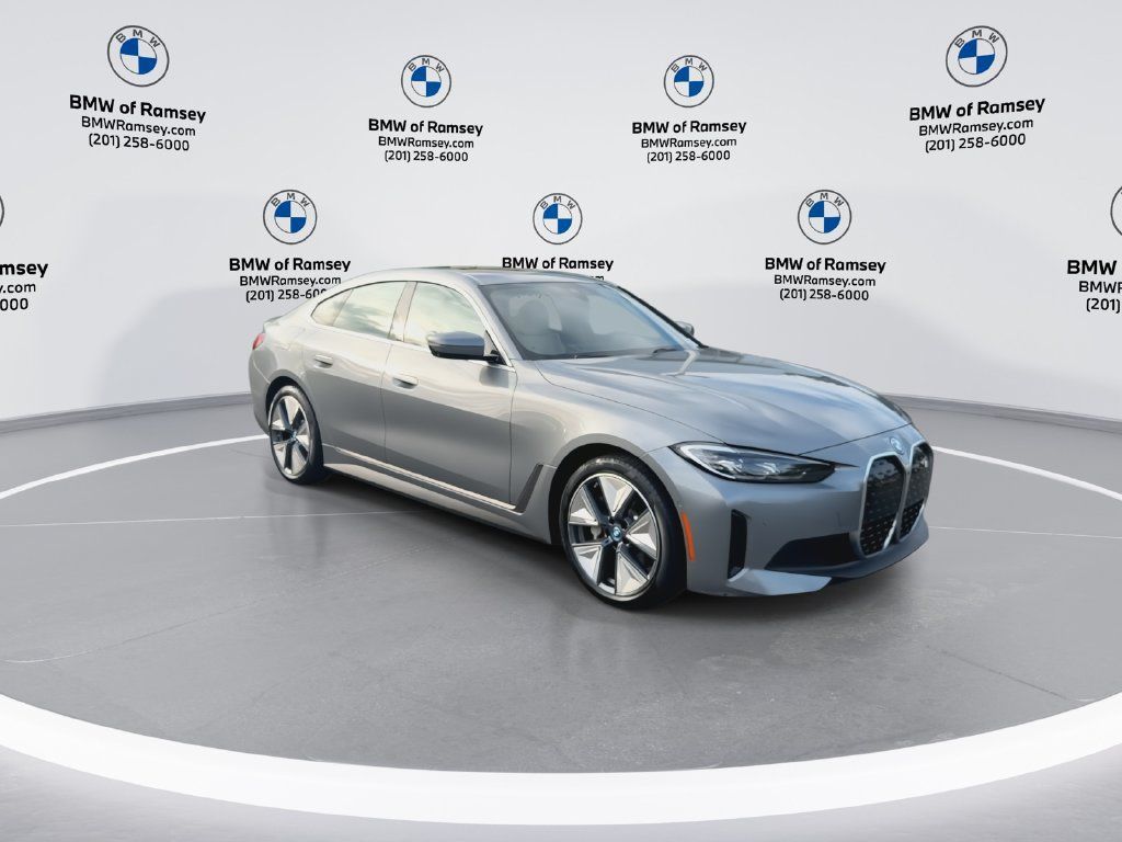Used 2024 BMW i4 eDrive40 w/ Premium Package RWD image 2