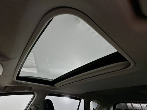 Used 2018 Toyota RAV4 XLE w/ Plus Extra Value Package image 25