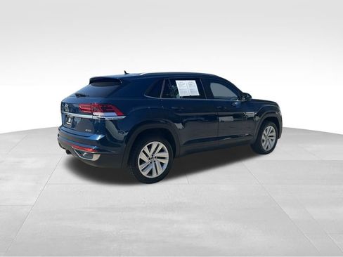 Used 2020 Volkswagen Atlas Cross Sport SE w/ Towing Package image 5