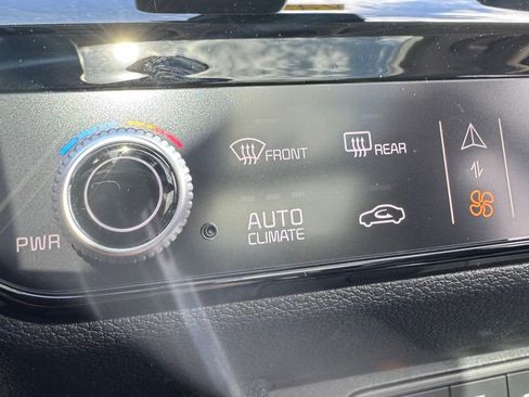 New 2026 Kia Sportage EX image 24