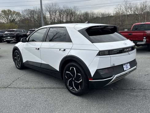 Certified 2022 Hyundai Ioniq 5 SE image 5