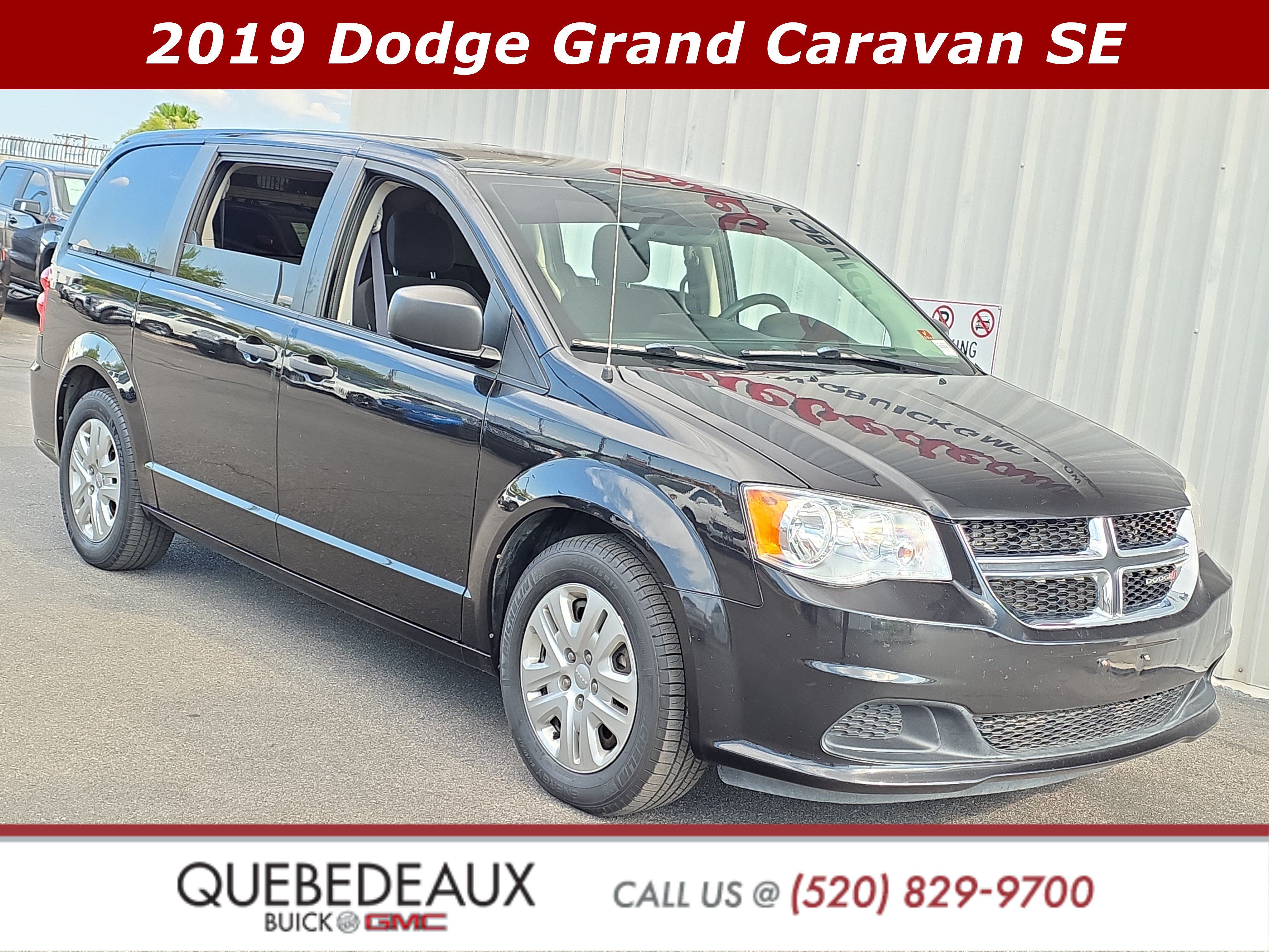 Used 2019 Dodge Grand Caravan SE w/ UConnect Hands-Free Group FWD image 1