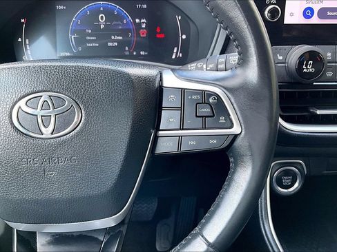 Used 2024 Toyota Grand Highlander FWD image 28