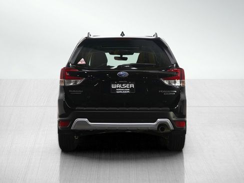 Used 2023 Subaru Forester Touring image 4