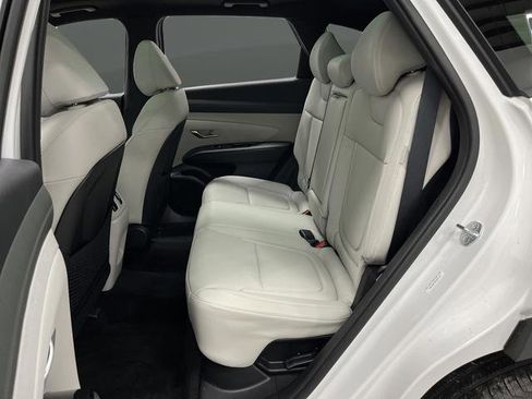 Used 2025 Hyundai Tucson Limited image 32