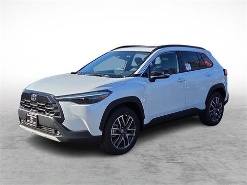 New 2026 Toyota Corolla Cross XLE image 2