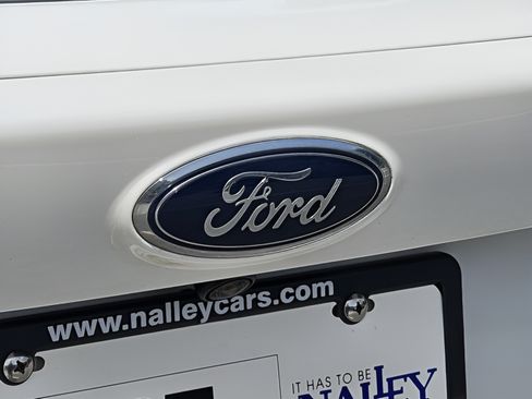 Used 2019 Ford Escape Titanium FWD image 30