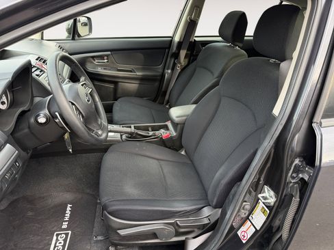 Used 2013 Subaru Impreza 2.0i Premium w/ All-Weather Pkg image 10
