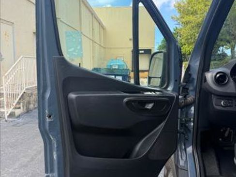 Used 2019 Mercedes-Benz Sprinter 170 image 22