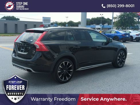 Used 2018 Volvo V60 T5 Cross Country w/ Convenience Package AWD/4WD image 7