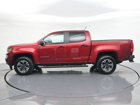 Used 2021 Chevrolet Colorado Z71 AWD/4WD image 5