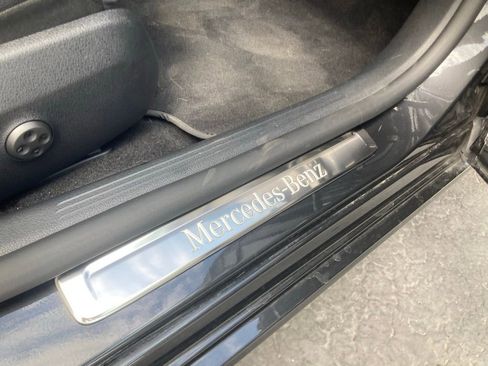 Used 2023 Mercedes-Benz C 300 Sedan image 39