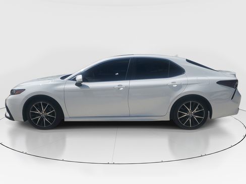Certified 2023 Toyota Camry SE w/ Convenience Package FWD image 6