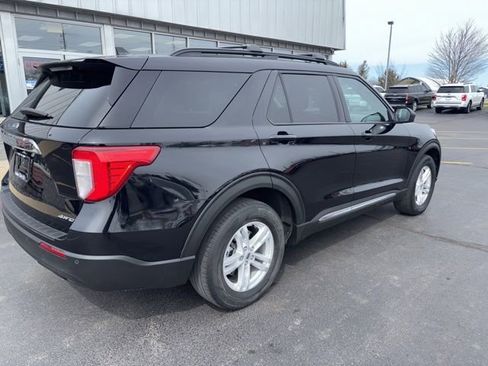 Certified 2022 Ford Explorer XLT AWD/4WD image 3