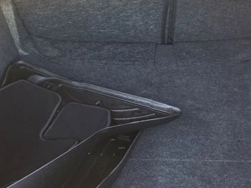 Used 2023 Dodge Challenger SXT w/ Cold Weather Group image 15