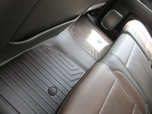 Certified 2024 GMC Sierra 1500 Denali AWD/4WD image 32