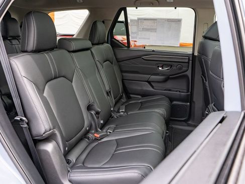 New 2026 Honda Pilot Touring image 16