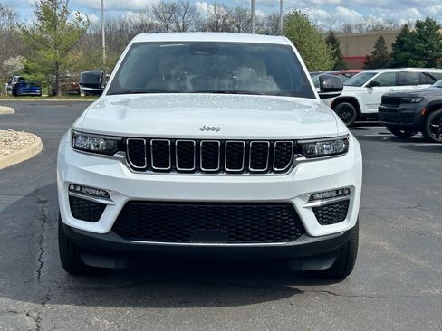 Certified 2023 Jeep Grand Cherokee Limited w/ Trailer Tow Prep Group (B) AWD/4WD image 2
