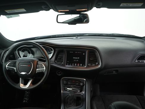 Used 2016 Dodge Challenger R/T Plus image 13